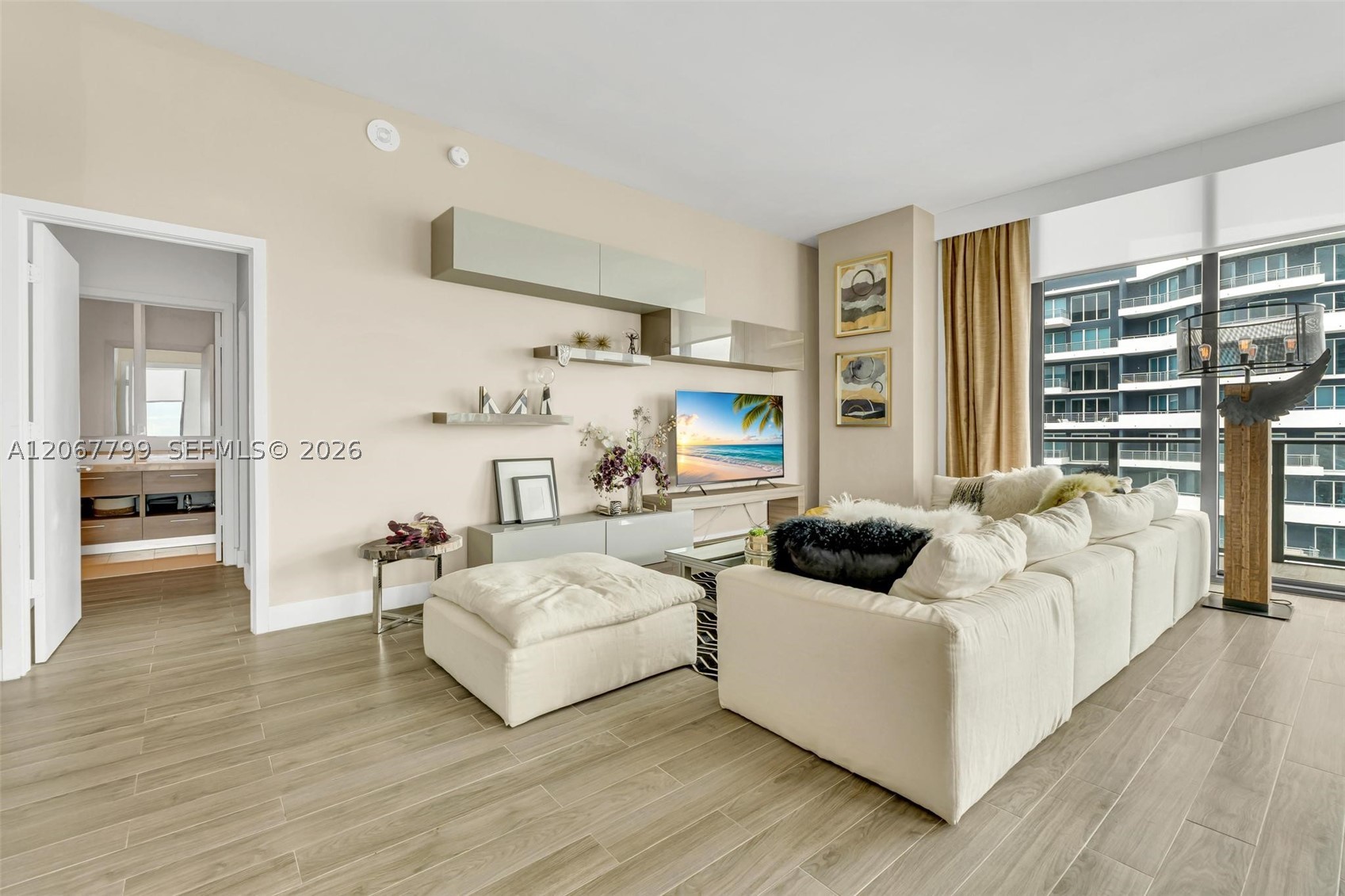 image Dua Miami (SLS Brickell)10