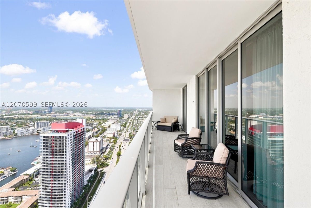 4010 S Ocean Dr #T3909