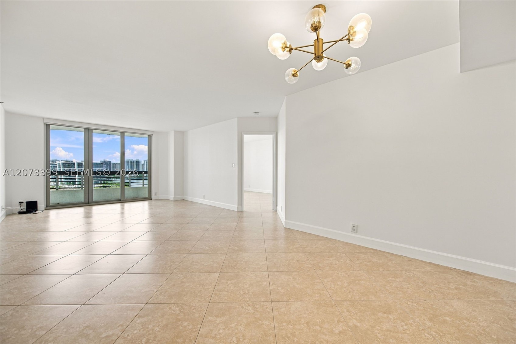 19101 NE 36th Ct #1704 Aventura, FL 33180