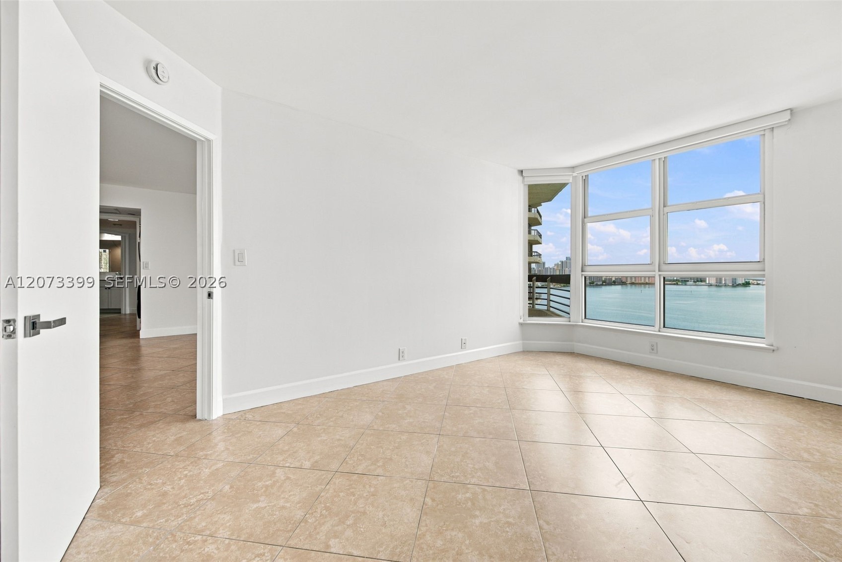 19101 NE 36th Ct #1704 Aventura, FL 33180