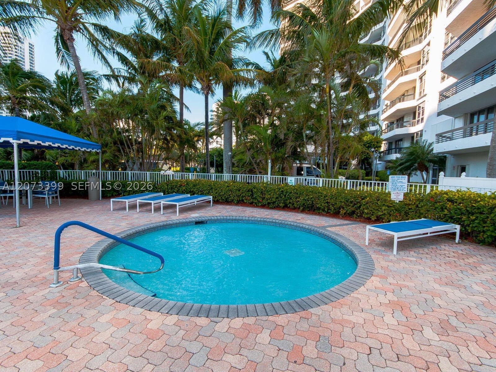19101 NE 36th Ct #1704 Aventura, FL 33180