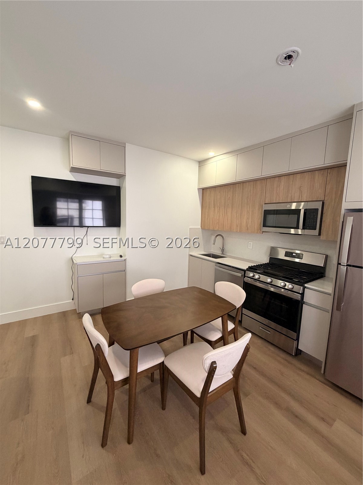 1619 Jefferson Ave #310