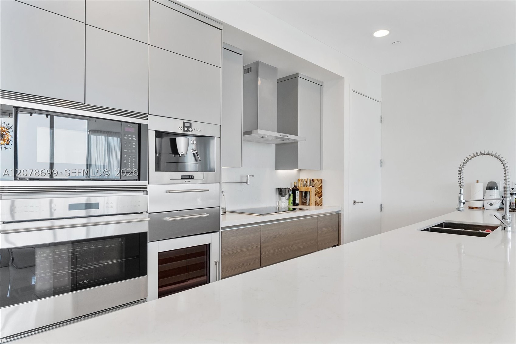 17475 Collins Ave #2203 Sunny Isles Beach, FL 33160