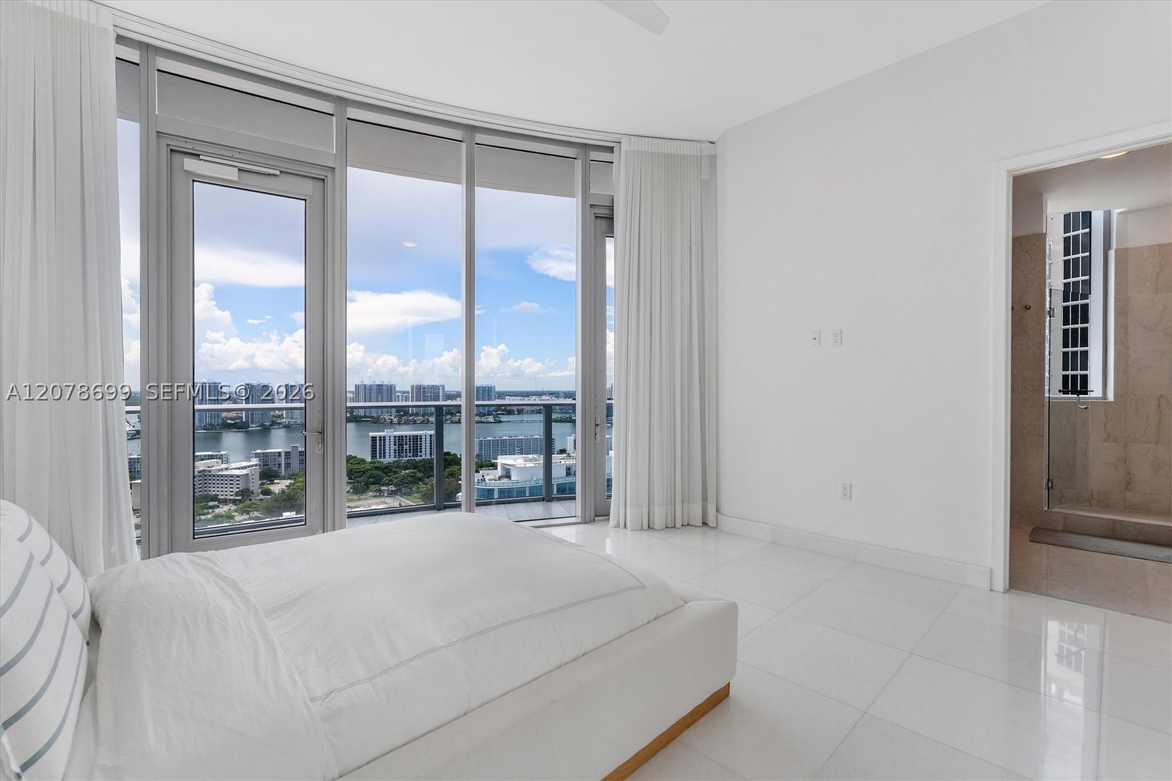 17475 Collins Ave #2203 Sunny Isles Beach, FL 33160