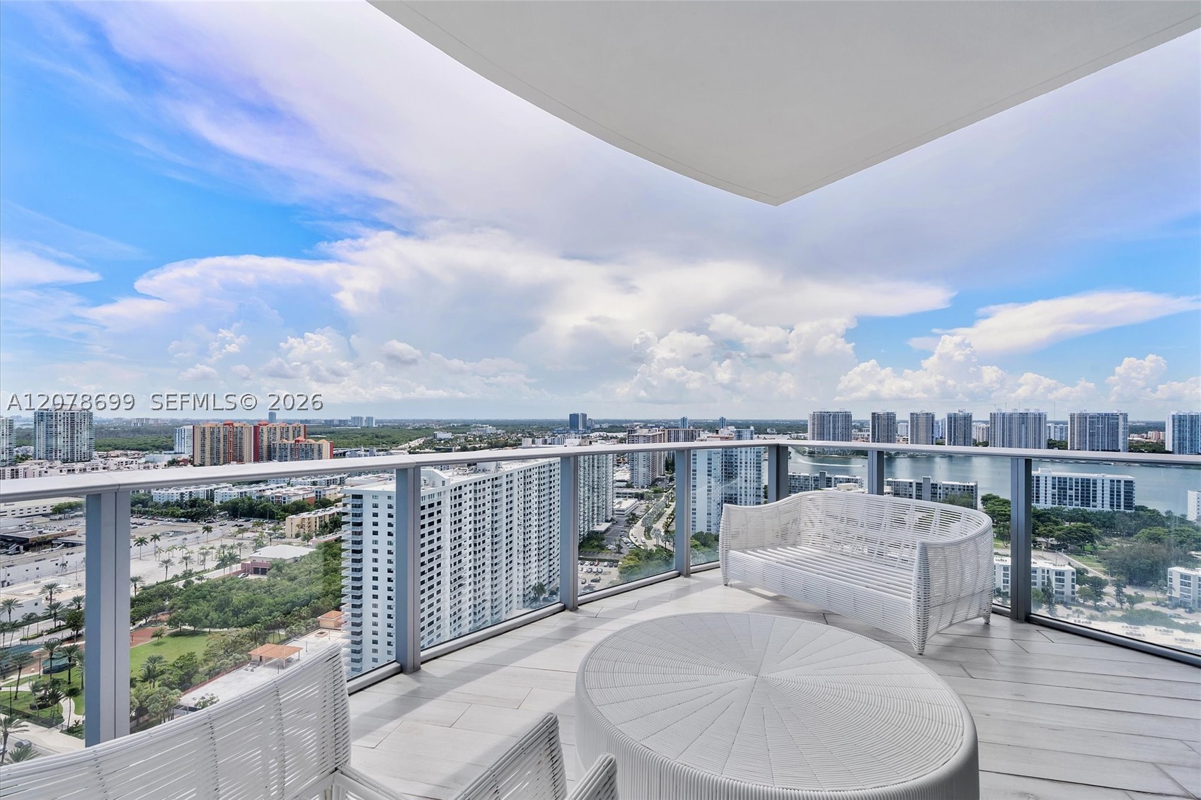 17475 Collins Ave #2203 Sunny Isles Beach, FL 33160