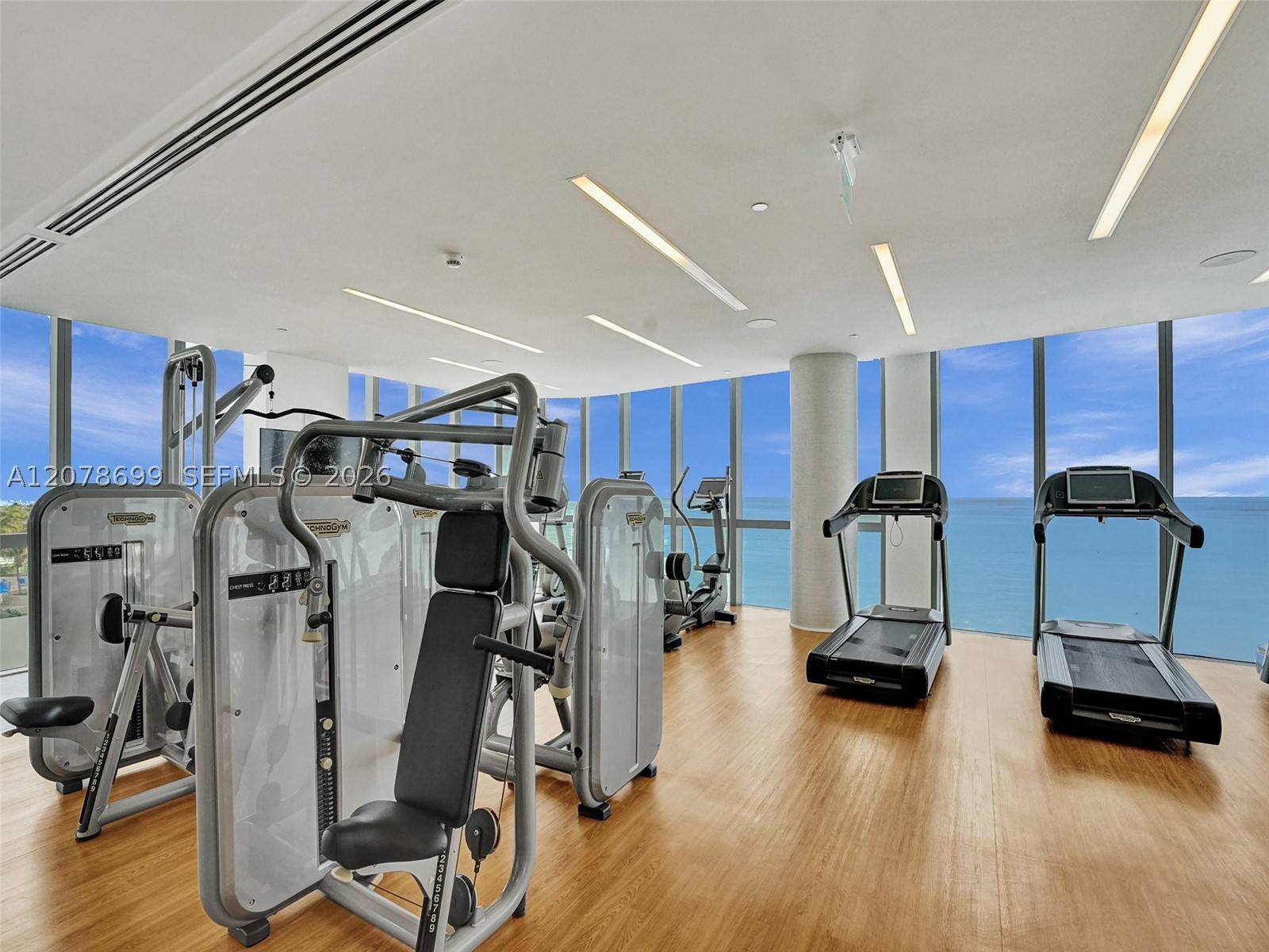 17475 Collins Ave #2203 Sunny Isles Beach, FL 33160