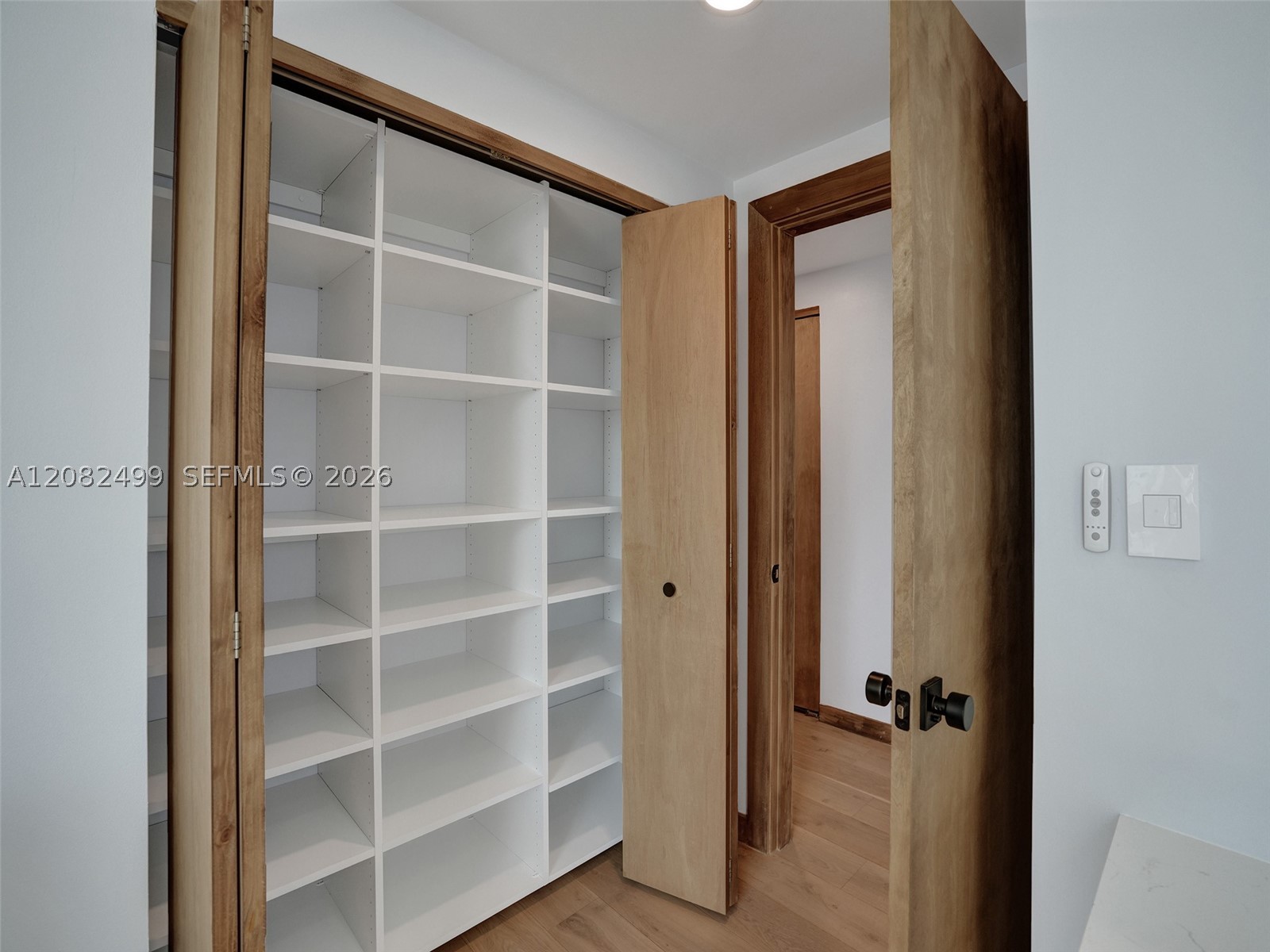 325 S Biscayne Blvd #1423 Miami, FL 33131