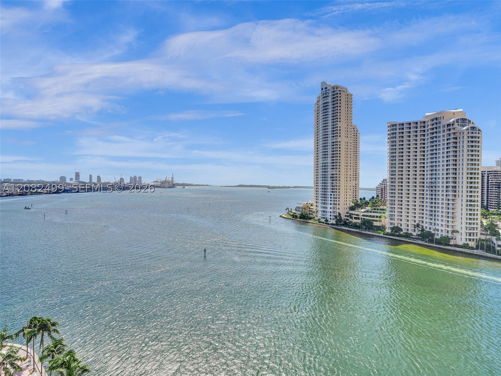 325 S Biscayne Blvd #1423 Miami, FL 33131
