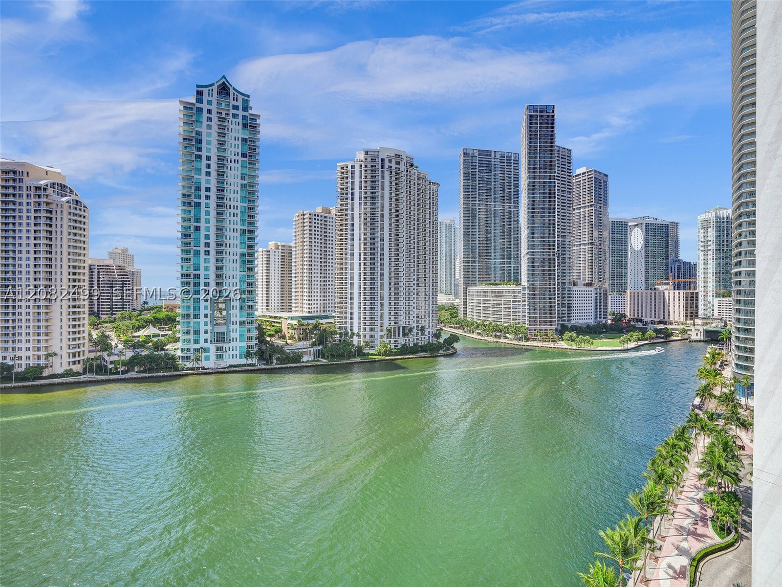 325 S Biscayne Blvd #1423 Miami, FL 33131