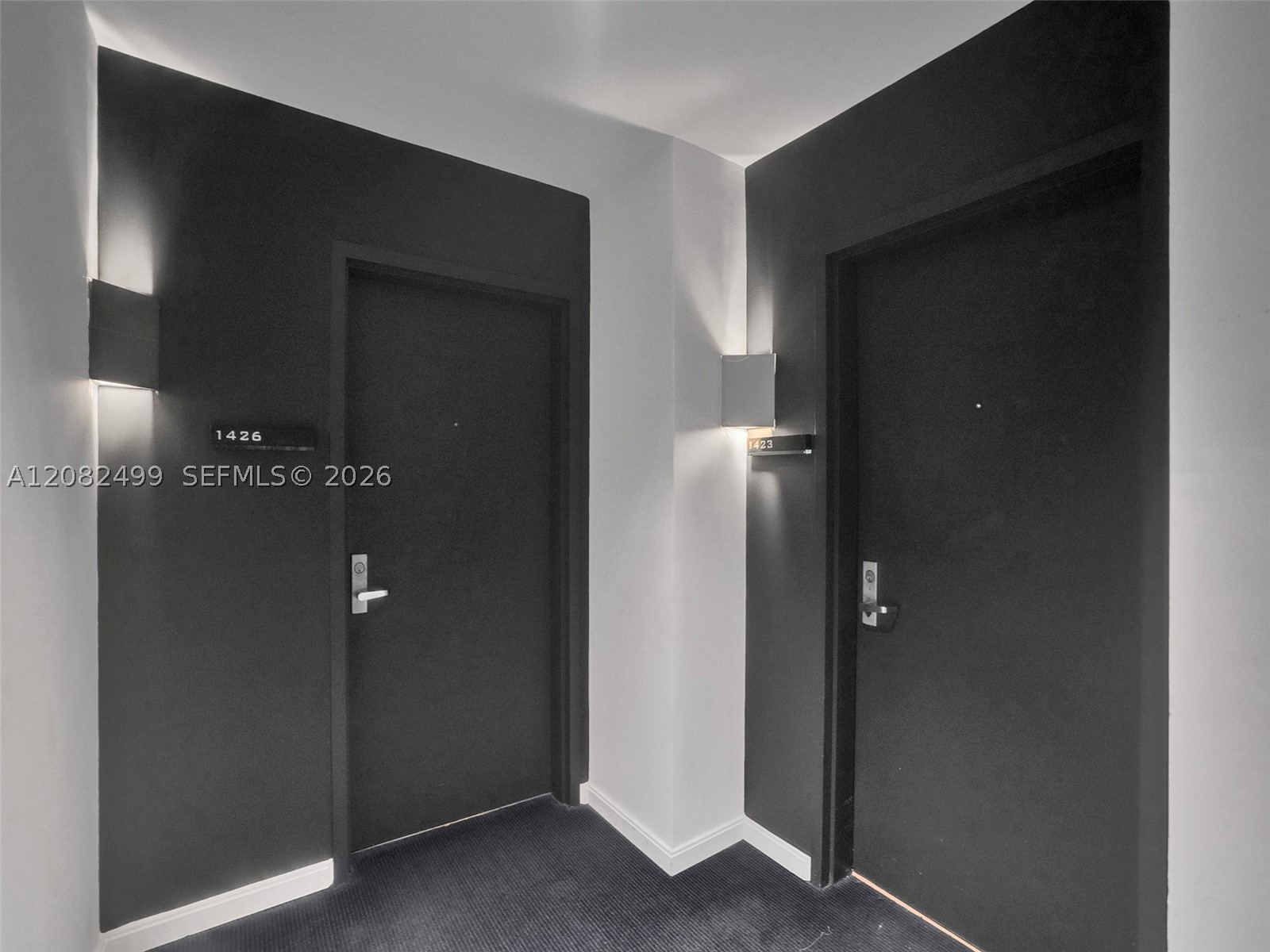 325 S Biscayne Blvd #1423 Miami, FL 33131