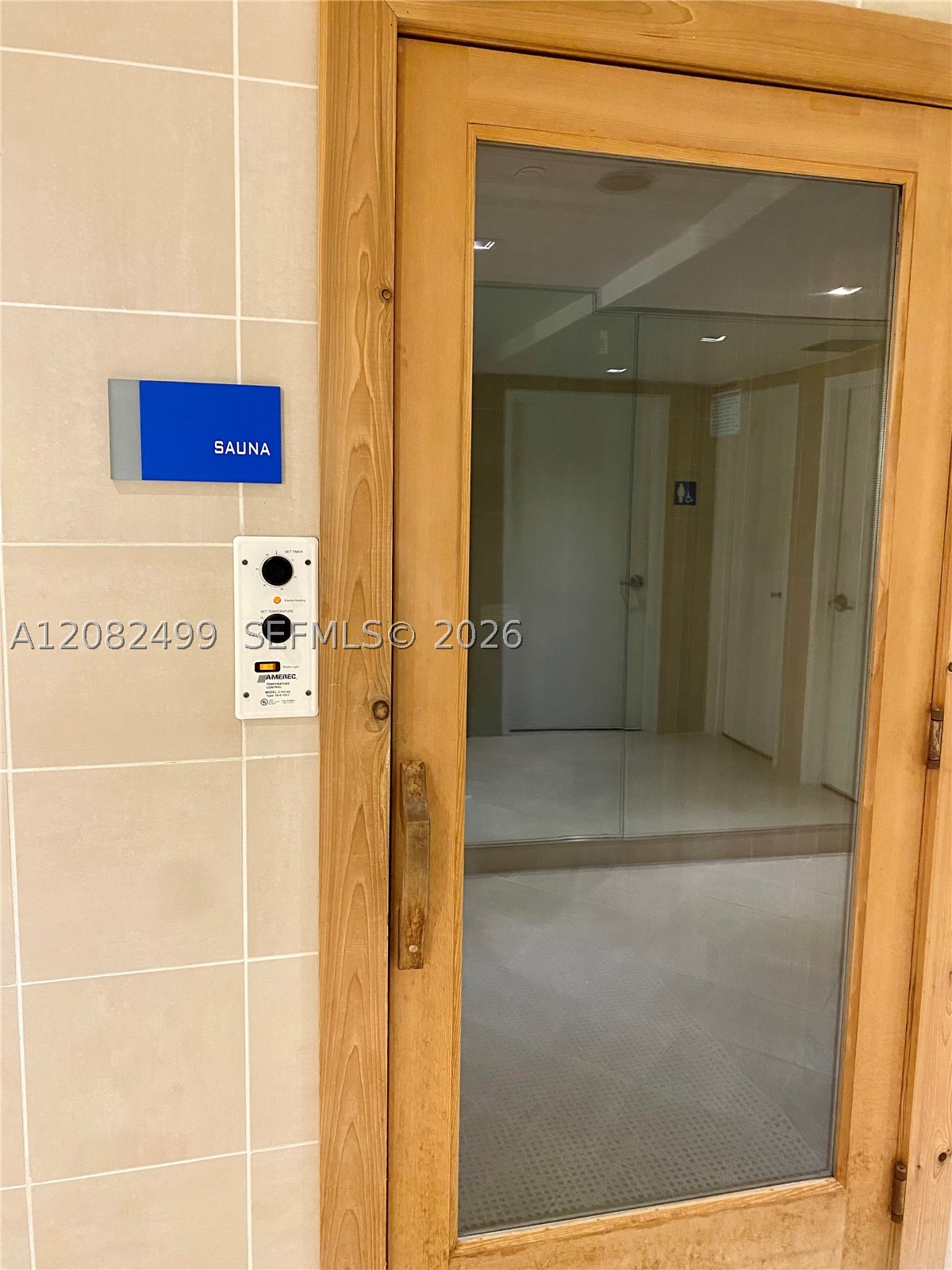 325 S Biscayne Blvd #1423 Miami, FL 33131