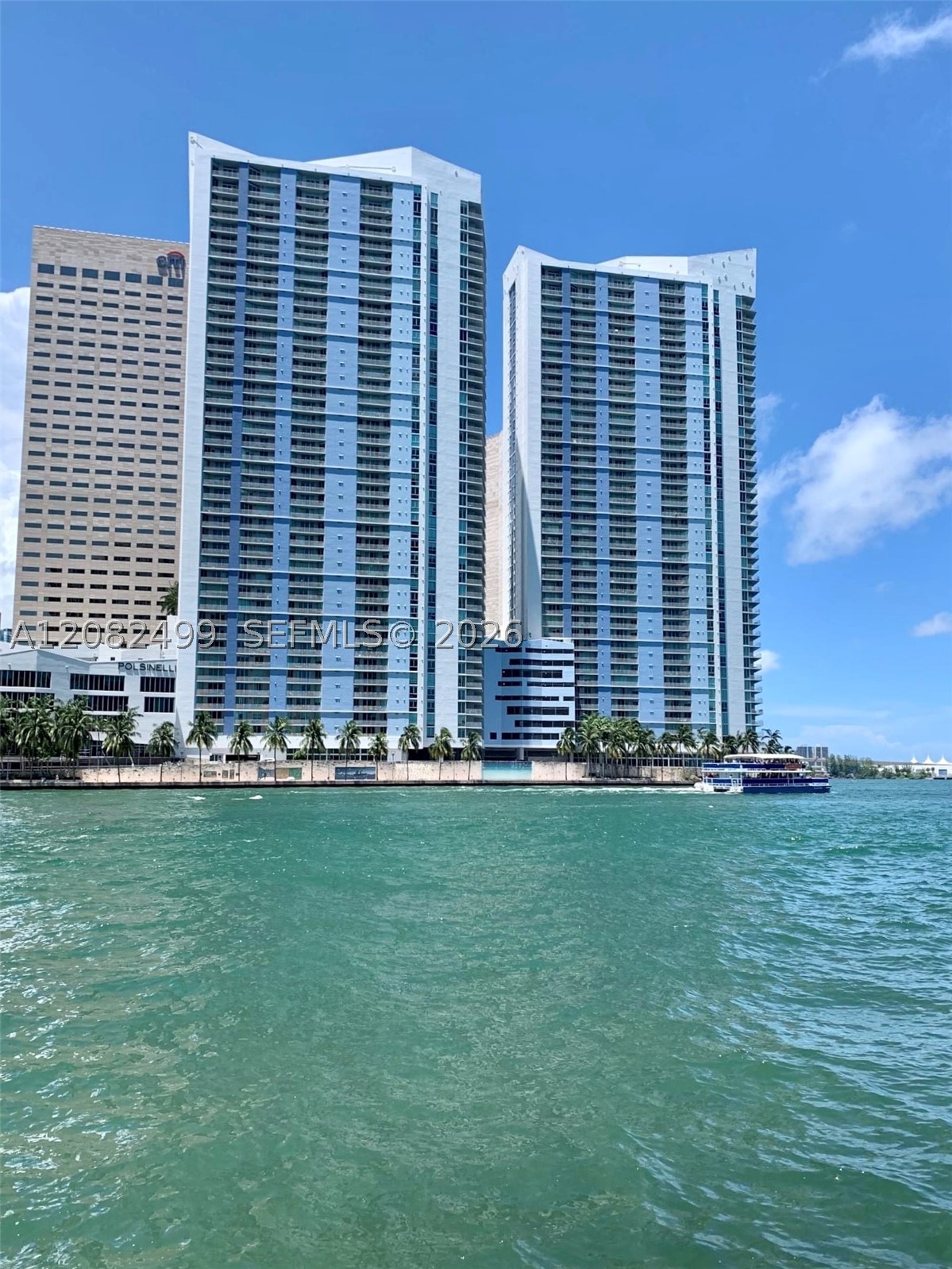 325 S Biscayne Blvd #1423 Miami, FL 33131