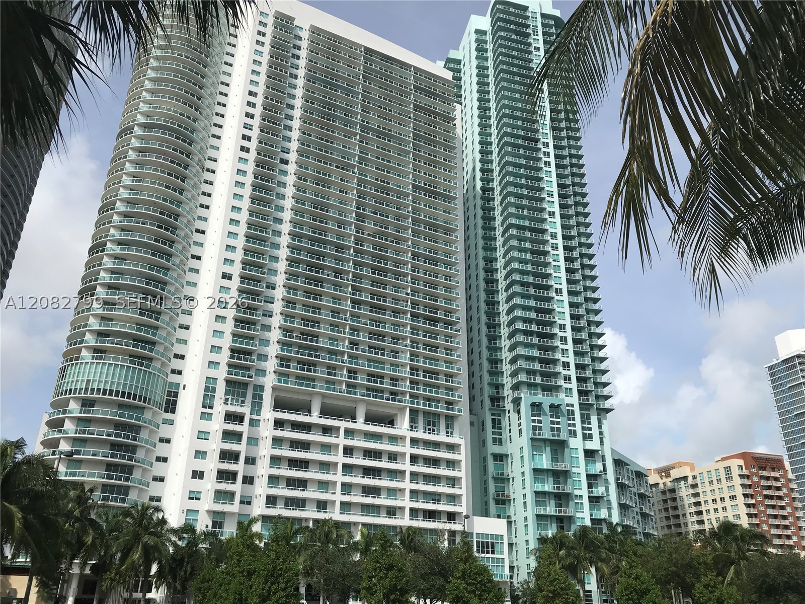 1800 N Bayshore Dr #2204
