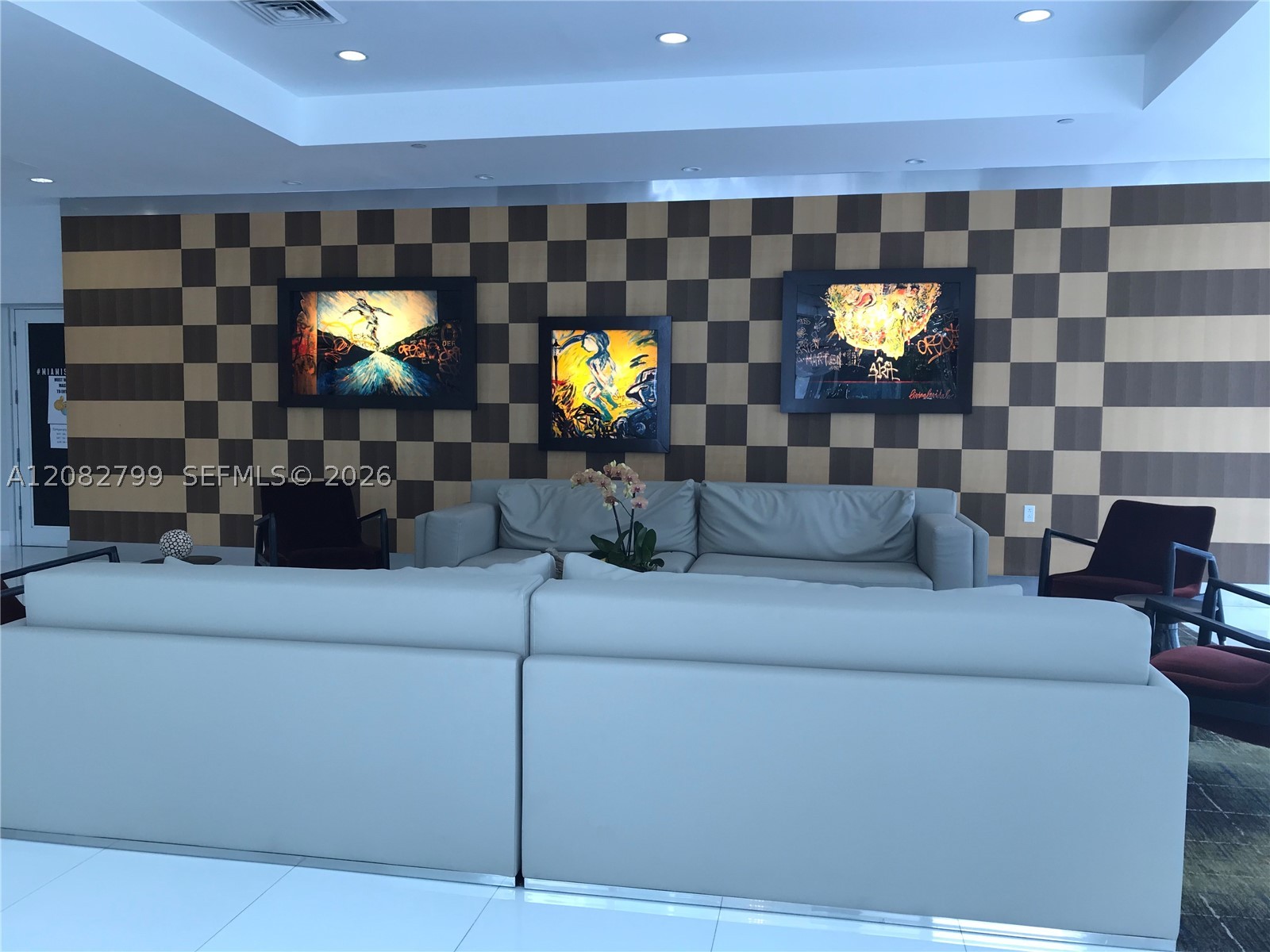 image 1800 Club9