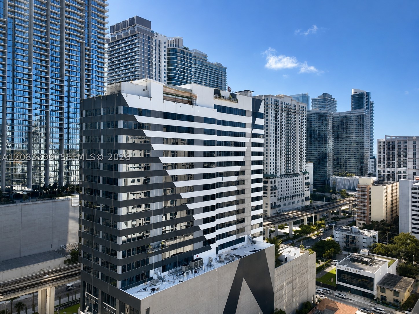 175 SW 7th St #1809