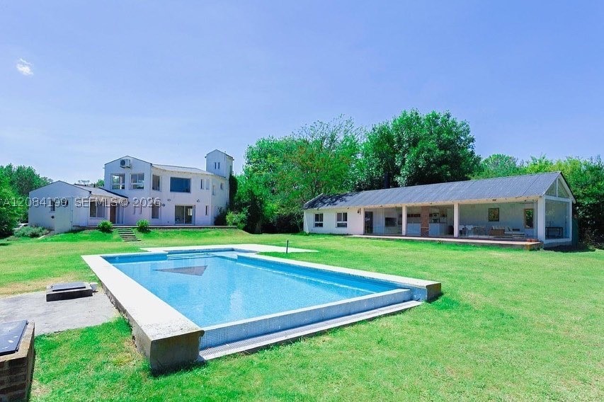 2500 Teniente Juan Gabot, Ezeiza B A, Argentina