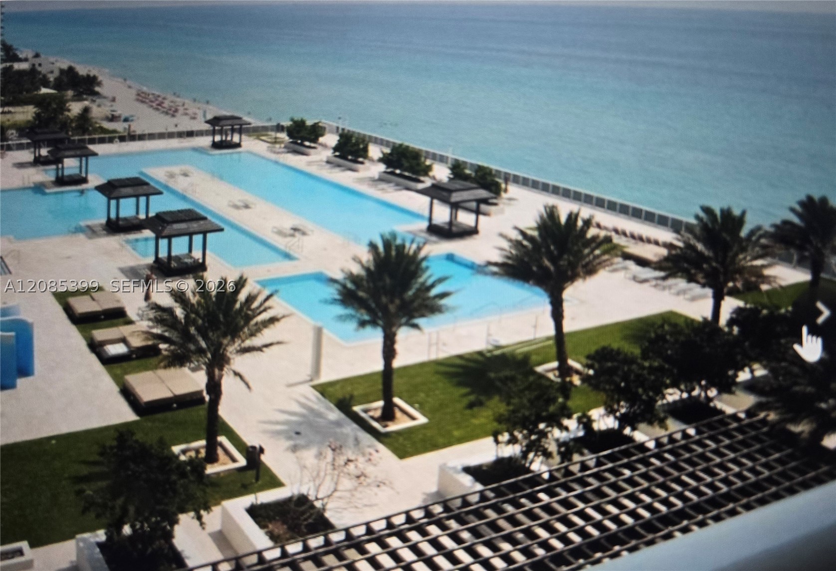image Beach Club 31