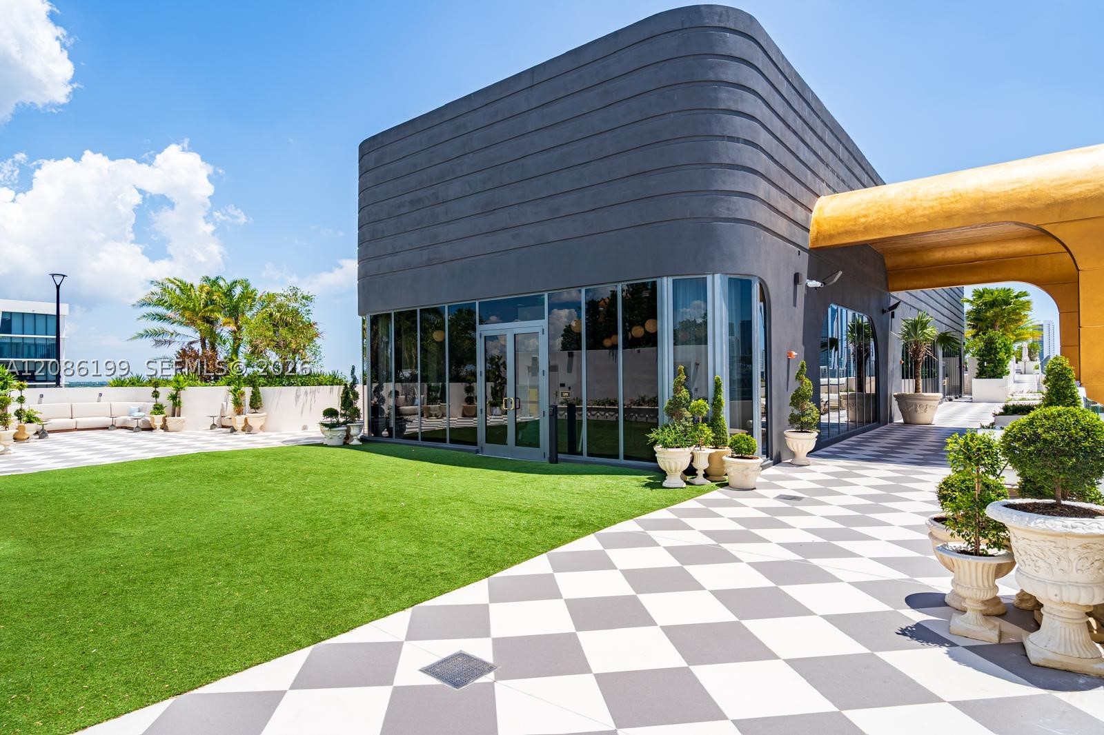 2700 Nw 2nd Ave #426 Miami, FL 33127