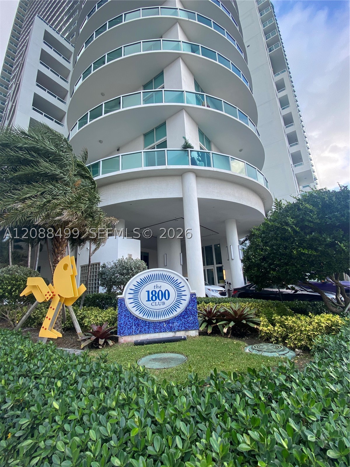 1800 N Bayshore Dr #1608
