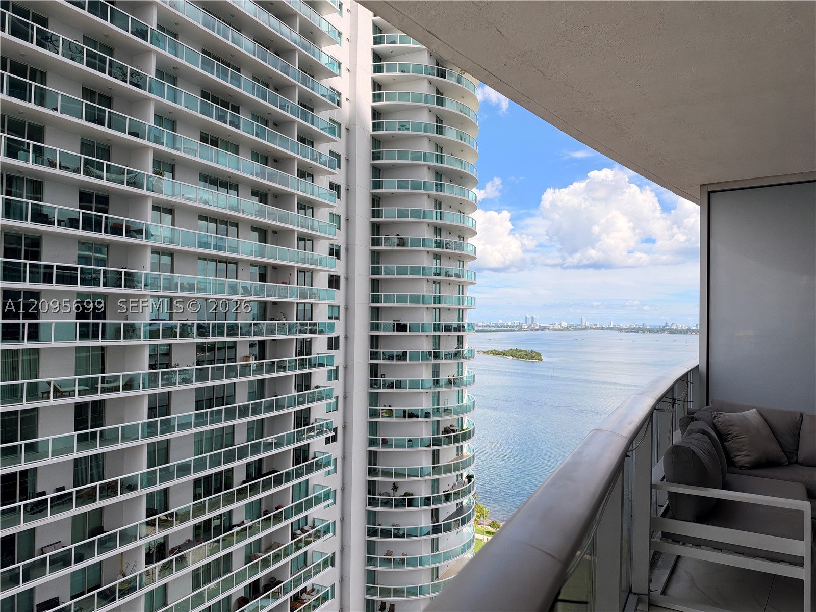 image Aria on the Bay20