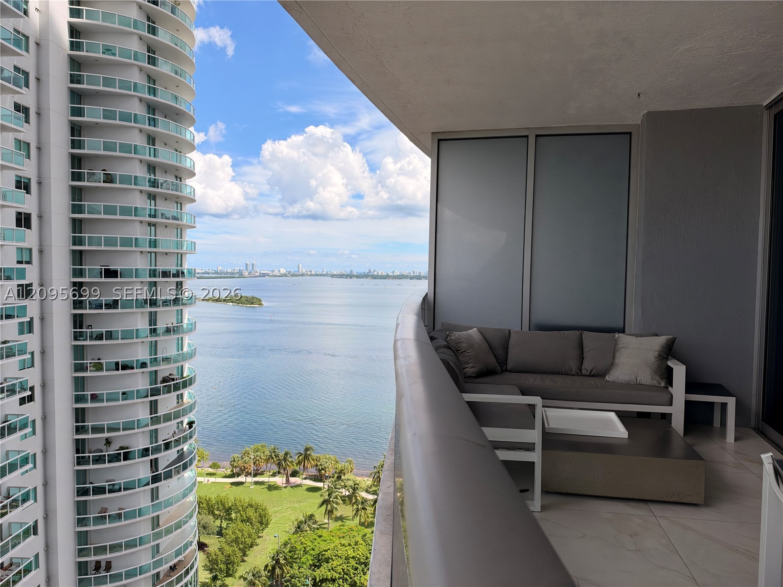 image Aria on the Bay22