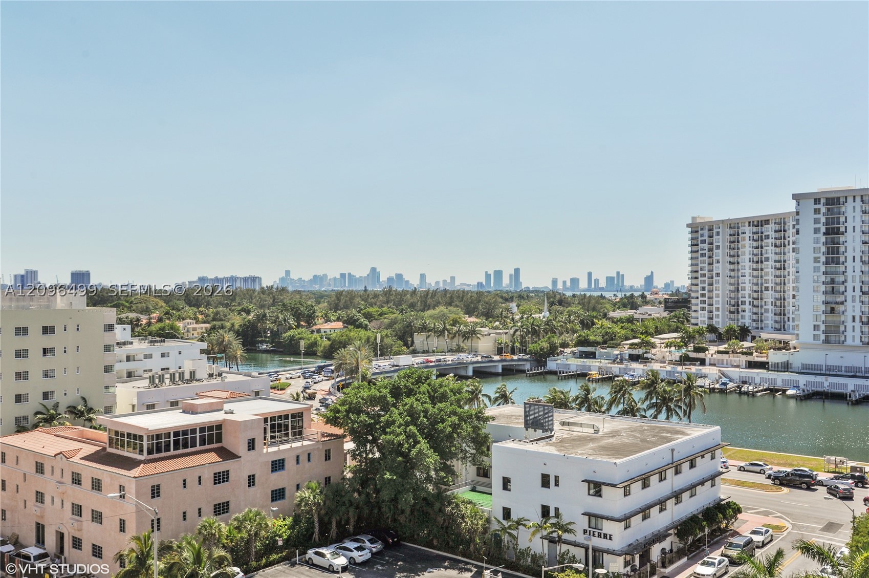 4301 Collins Ave #901 Miami Beach, FL 33140