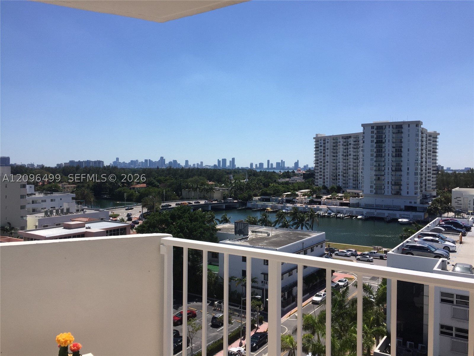 4301 Collins Ave #901 Miami Beach, FL 33140