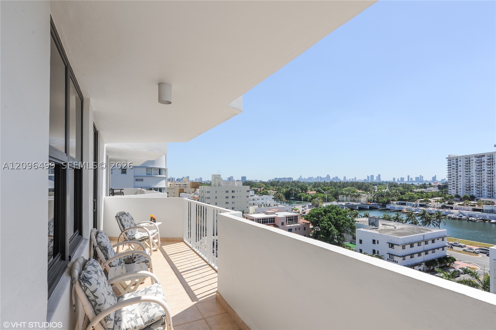 4301 Collins Ave #901 Miami Beach, FL 33140