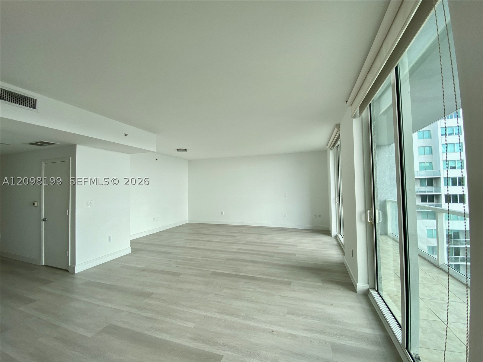 253 NE 2nd St #3007 Miami, FL 33132