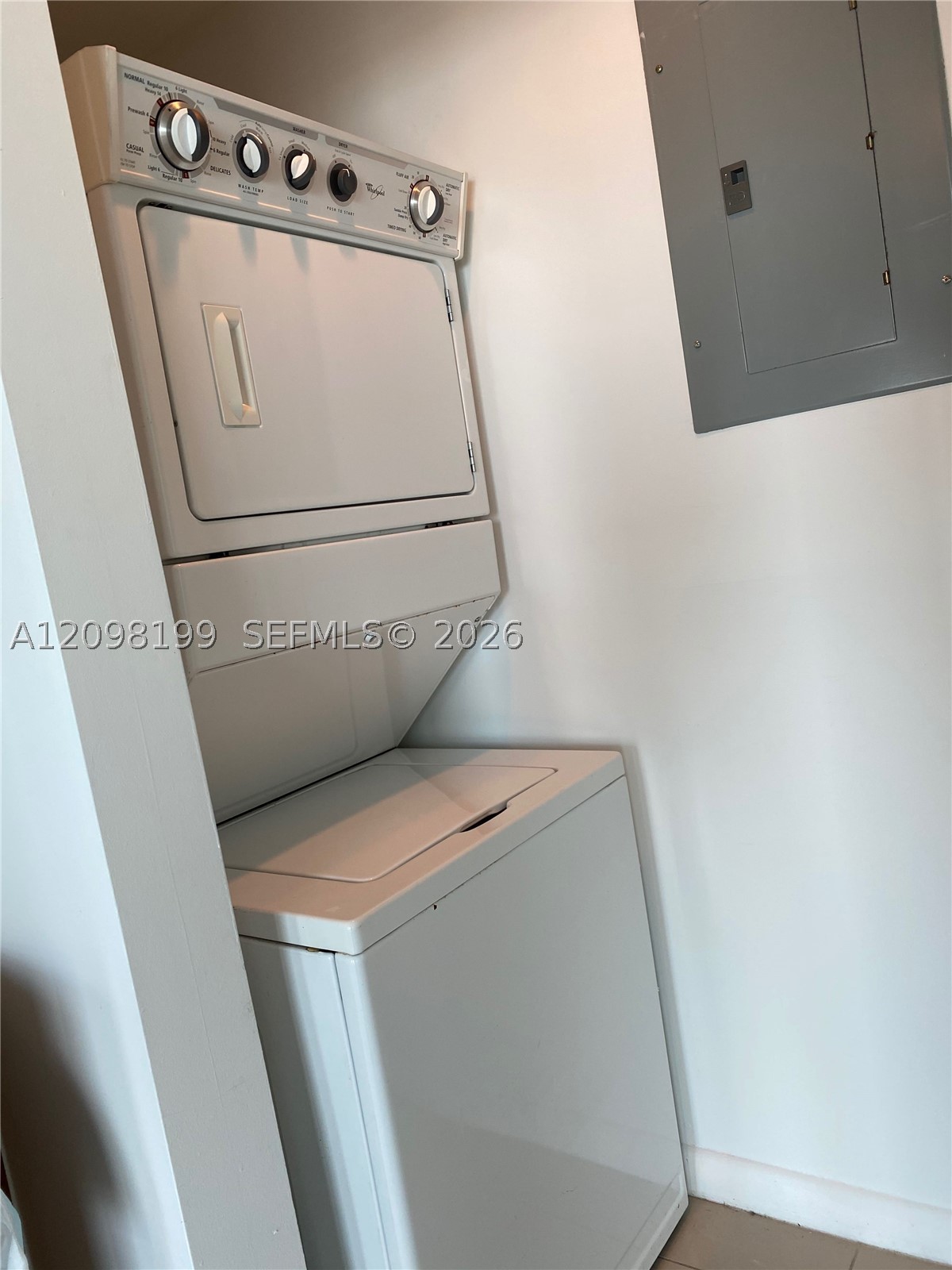 253 NE 2nd St #3007 Miami, FL 33132