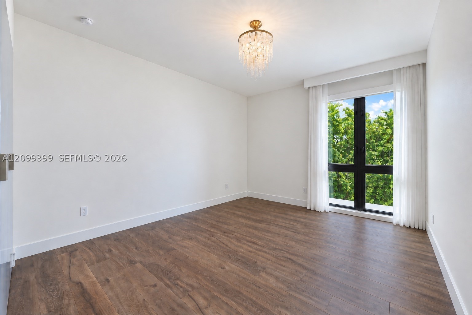 56 Samana Dr Miami, FL 33133