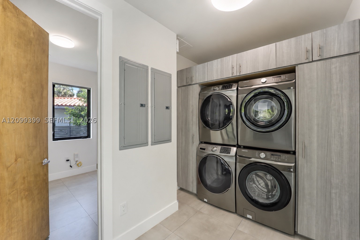 56 Samana Dr Miami, FL 33133