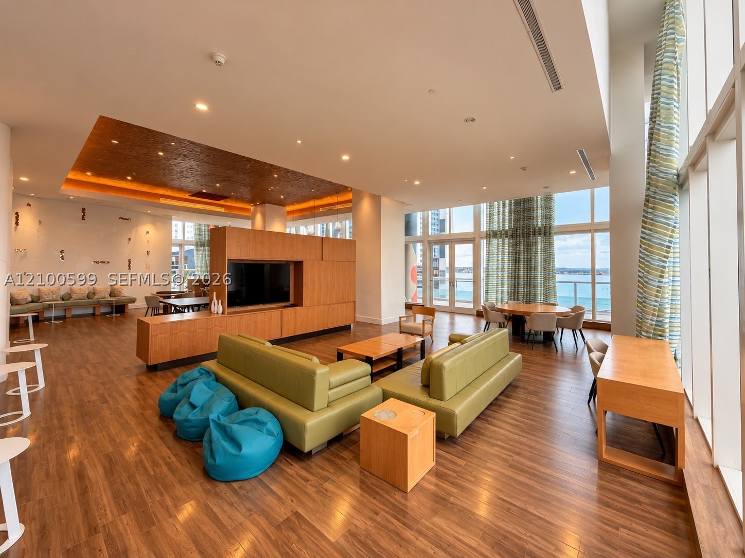 image 50 Biscayne28