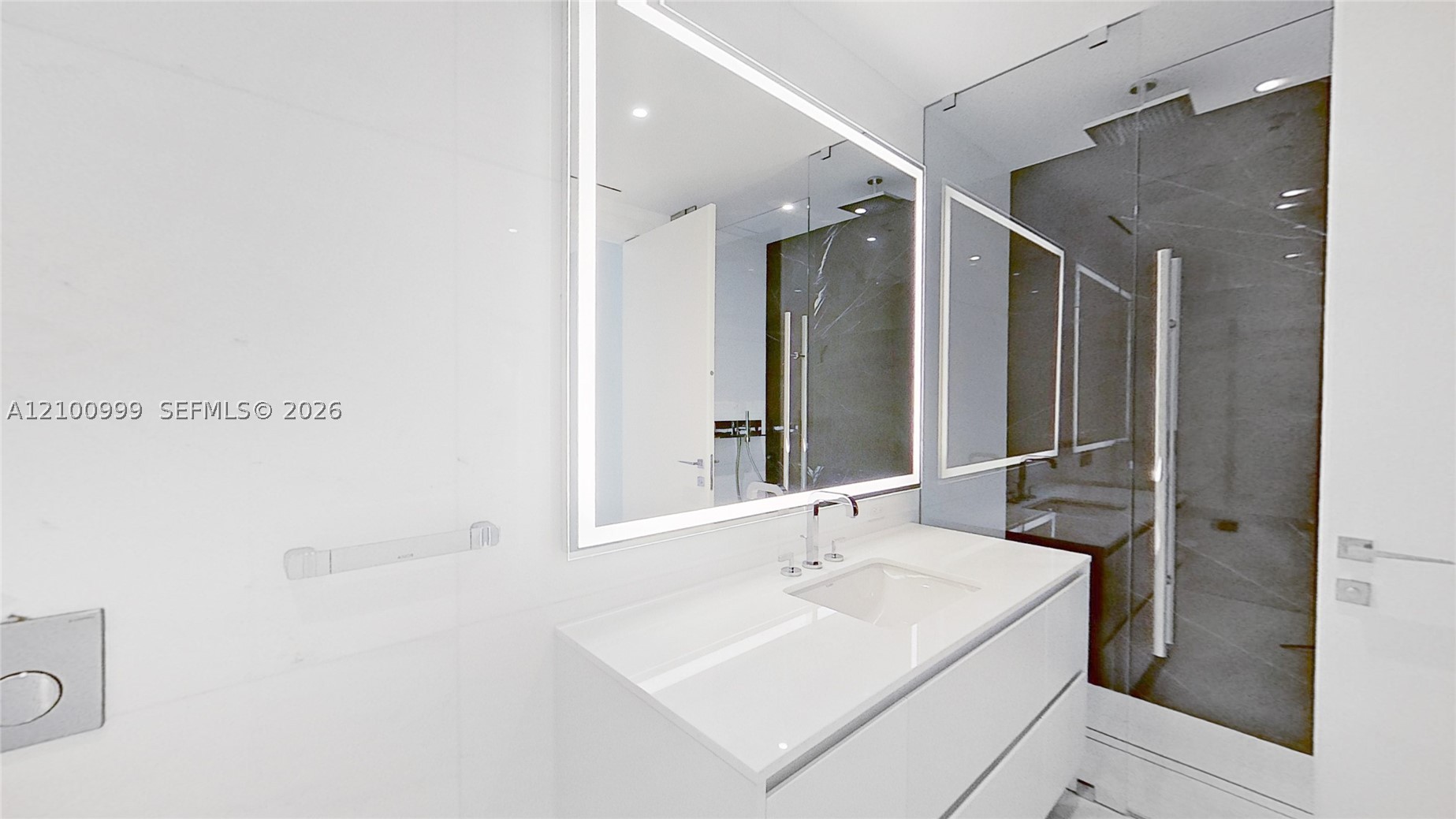 image Aston Martin Residences7