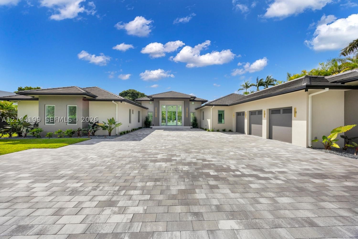 11240 SW 95th St Miami, FL 33176