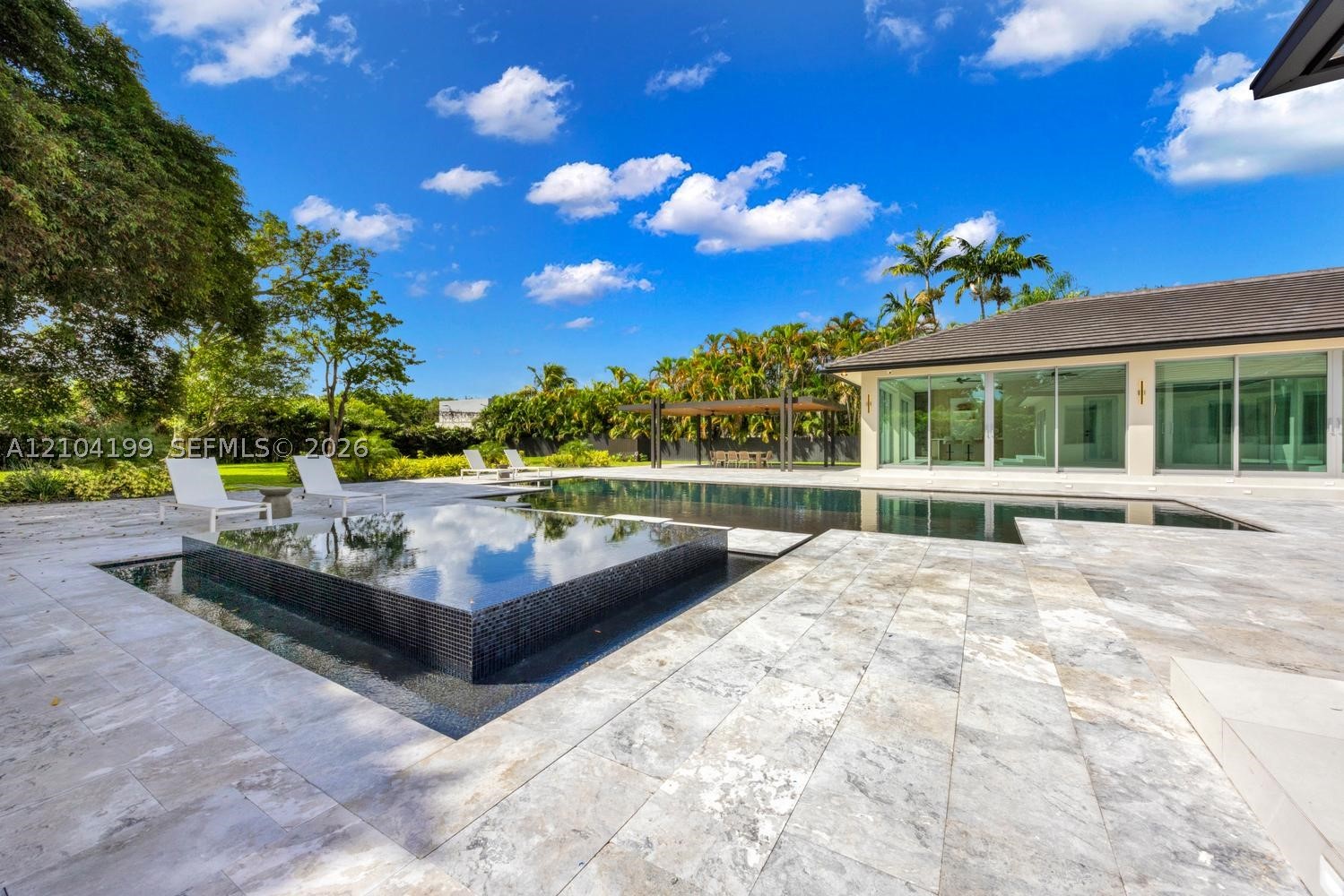 11240 SW 95th St Miami, FL 33176