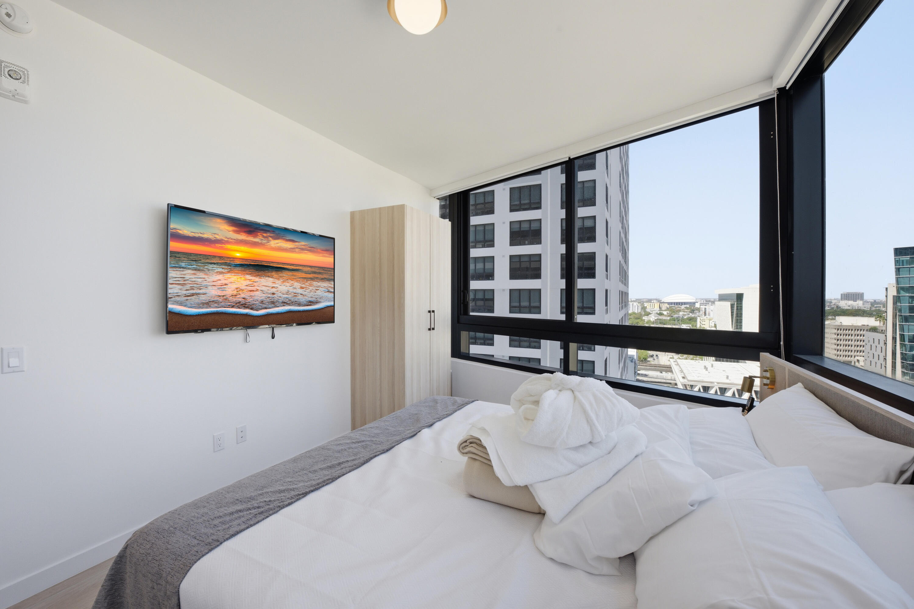 225 N Miami #2002 Miami, FL 33128