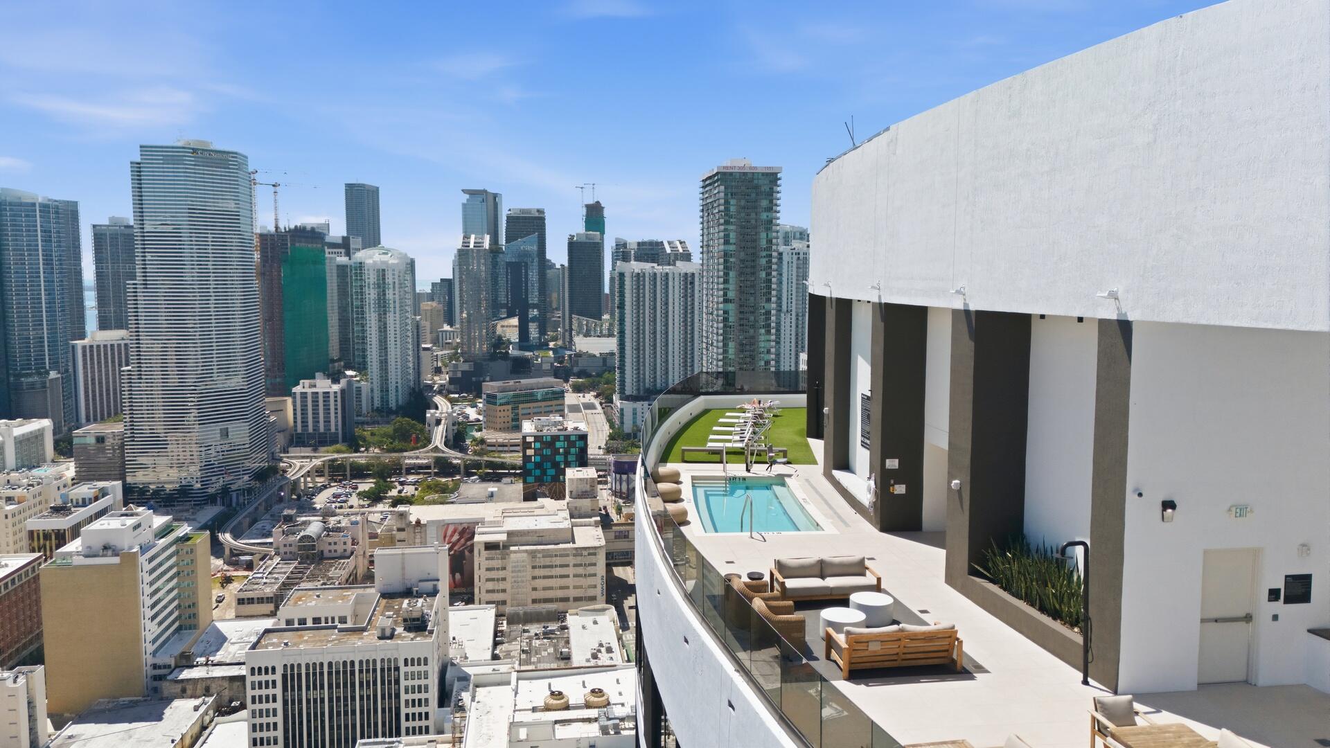 225 N Miami #2002 Miami, FL 33128