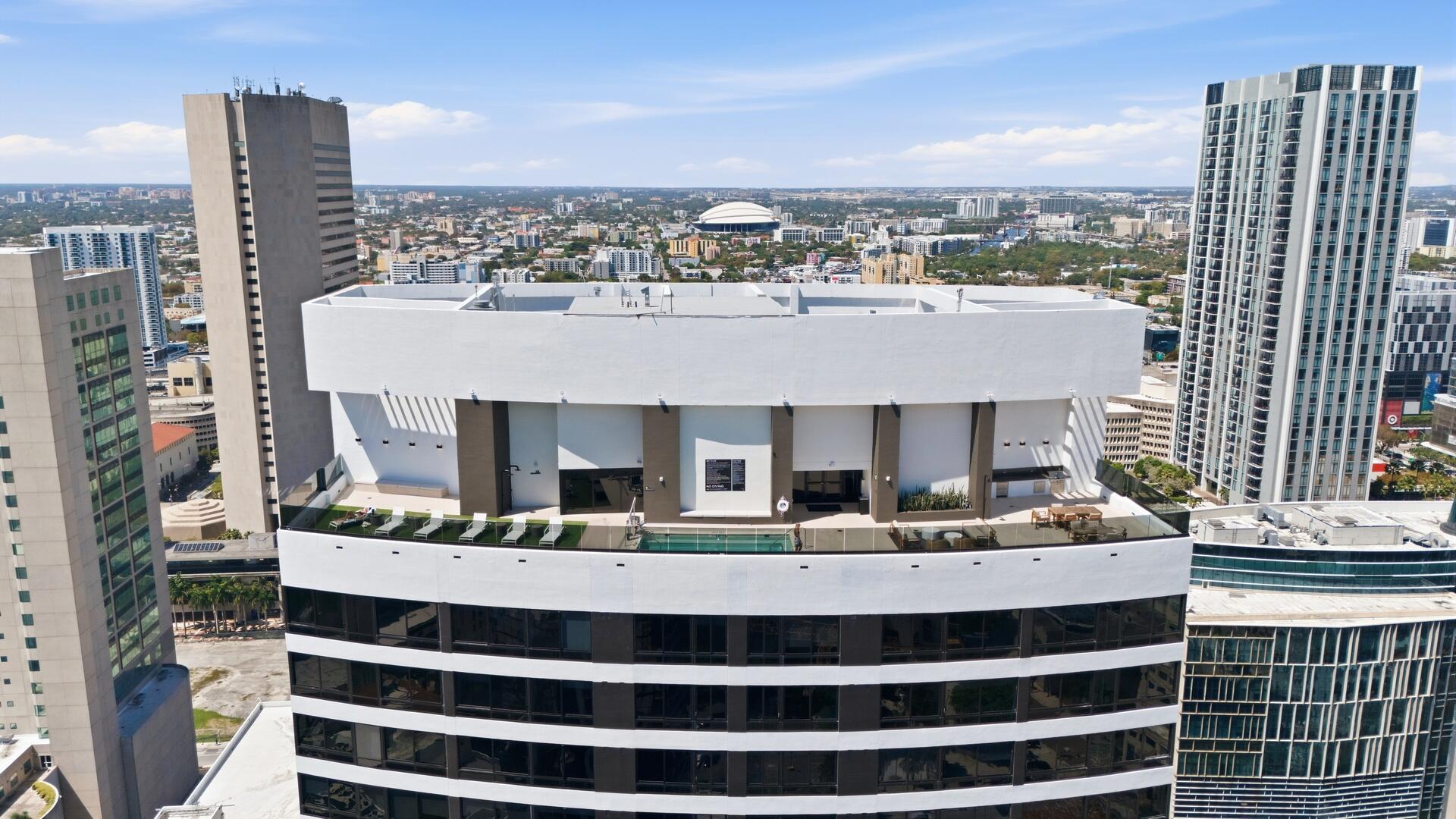 225 N Miami #2002 Miami, FL 33128