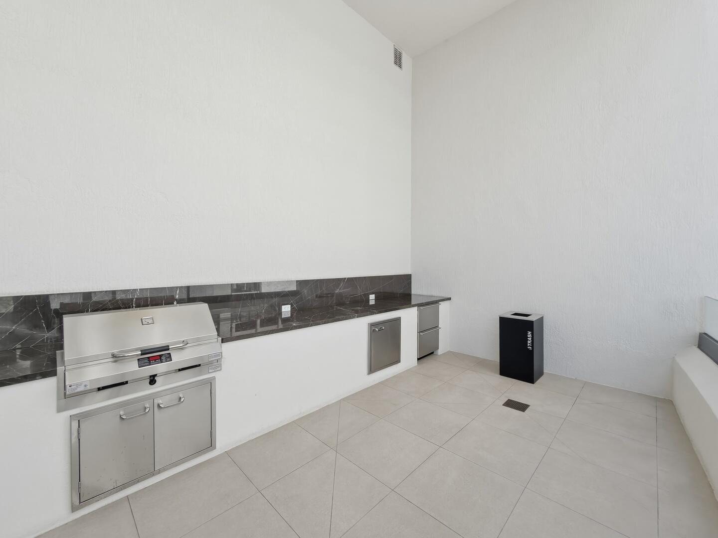 225 N Miami #2002 Miami, FL 33128