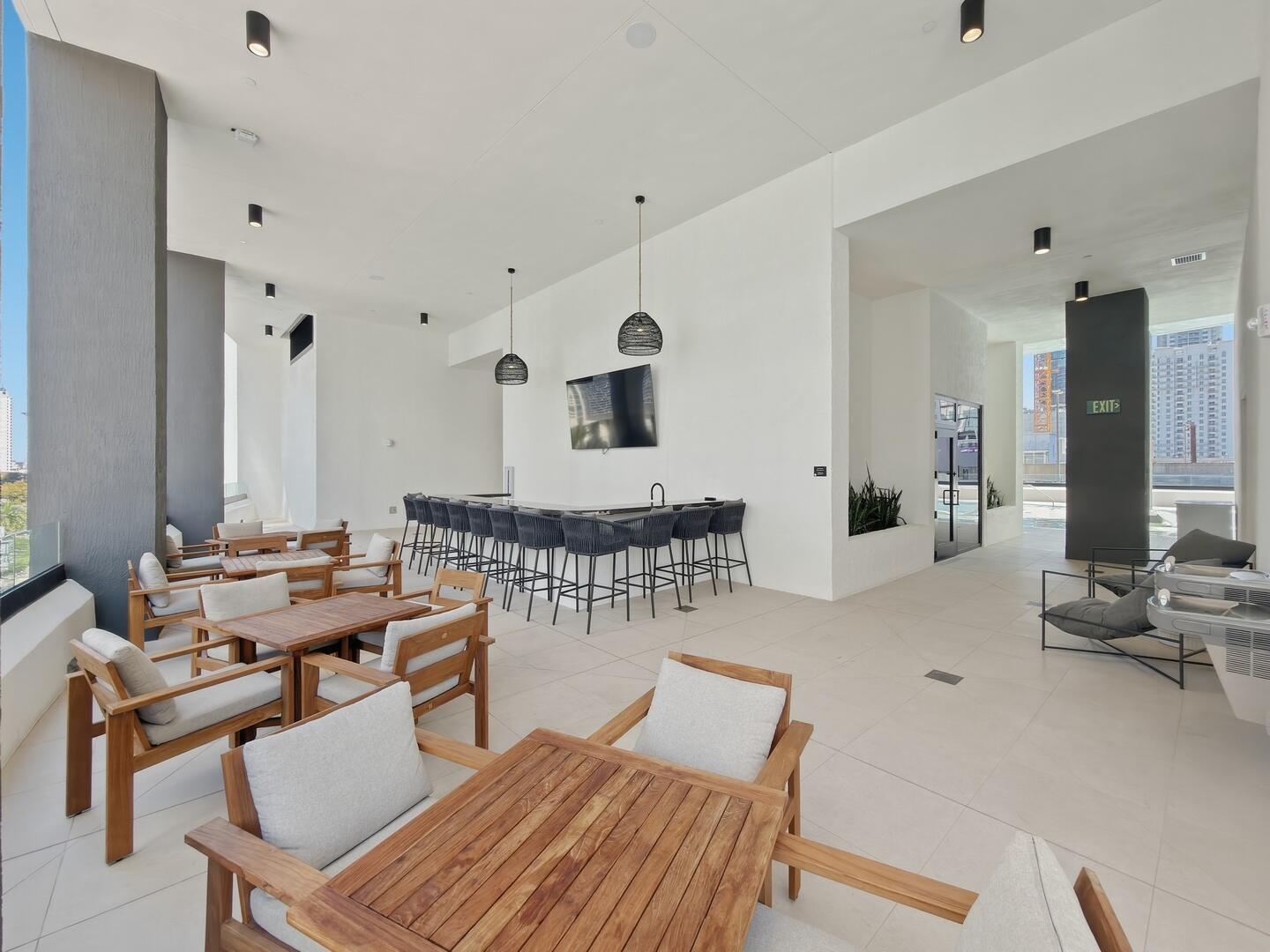 225 N Miami #2002 Miami, FL 33128