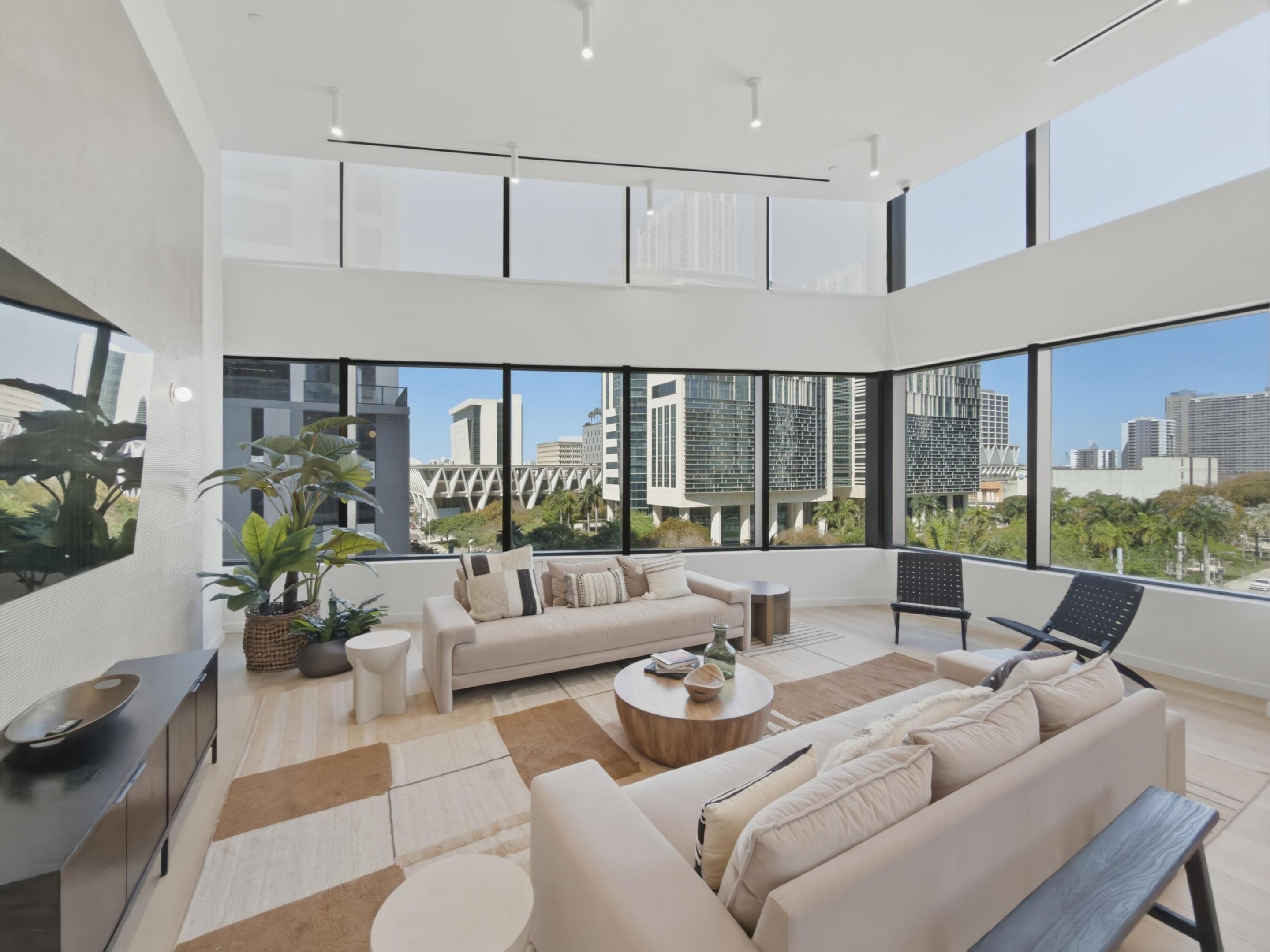 225 N Miami #2002 Miami, FL 33128