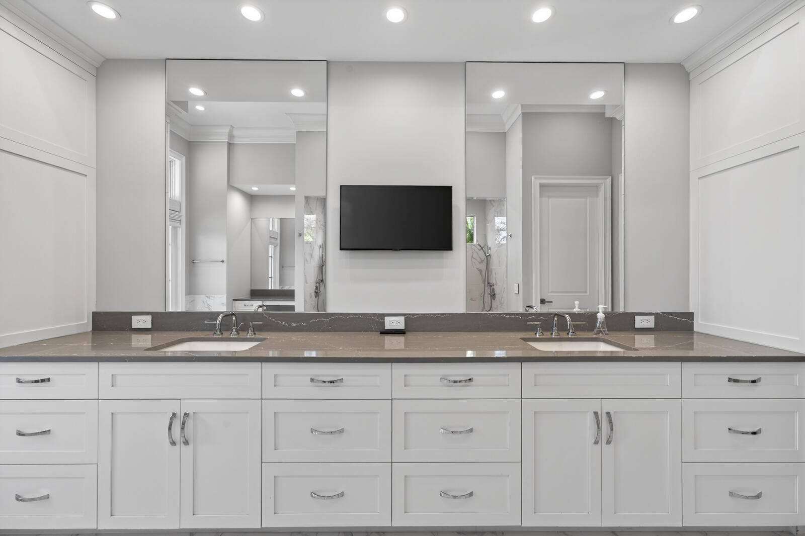 544 Live Oak Vero Beach, FL 32963