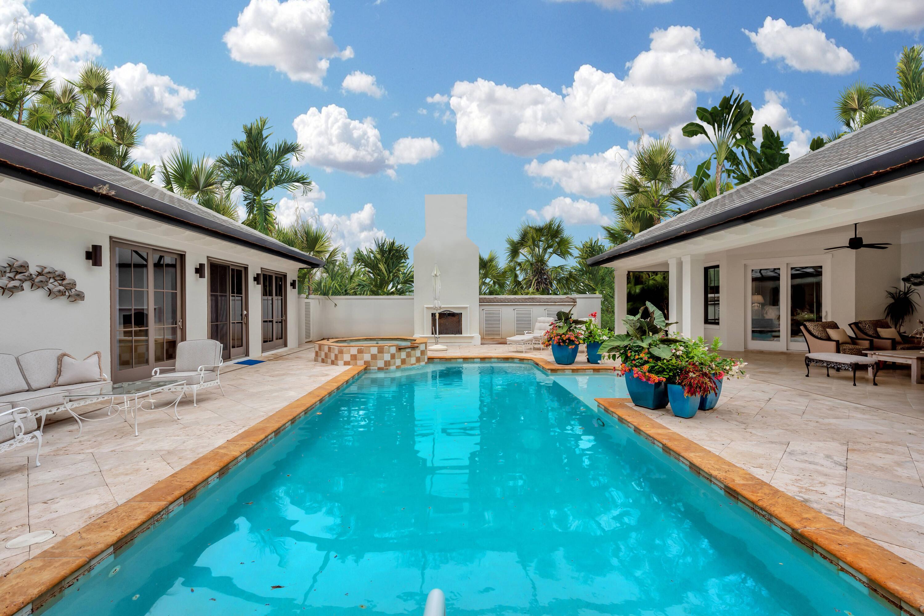 544 Live Oak Vero Beach, FL 32963