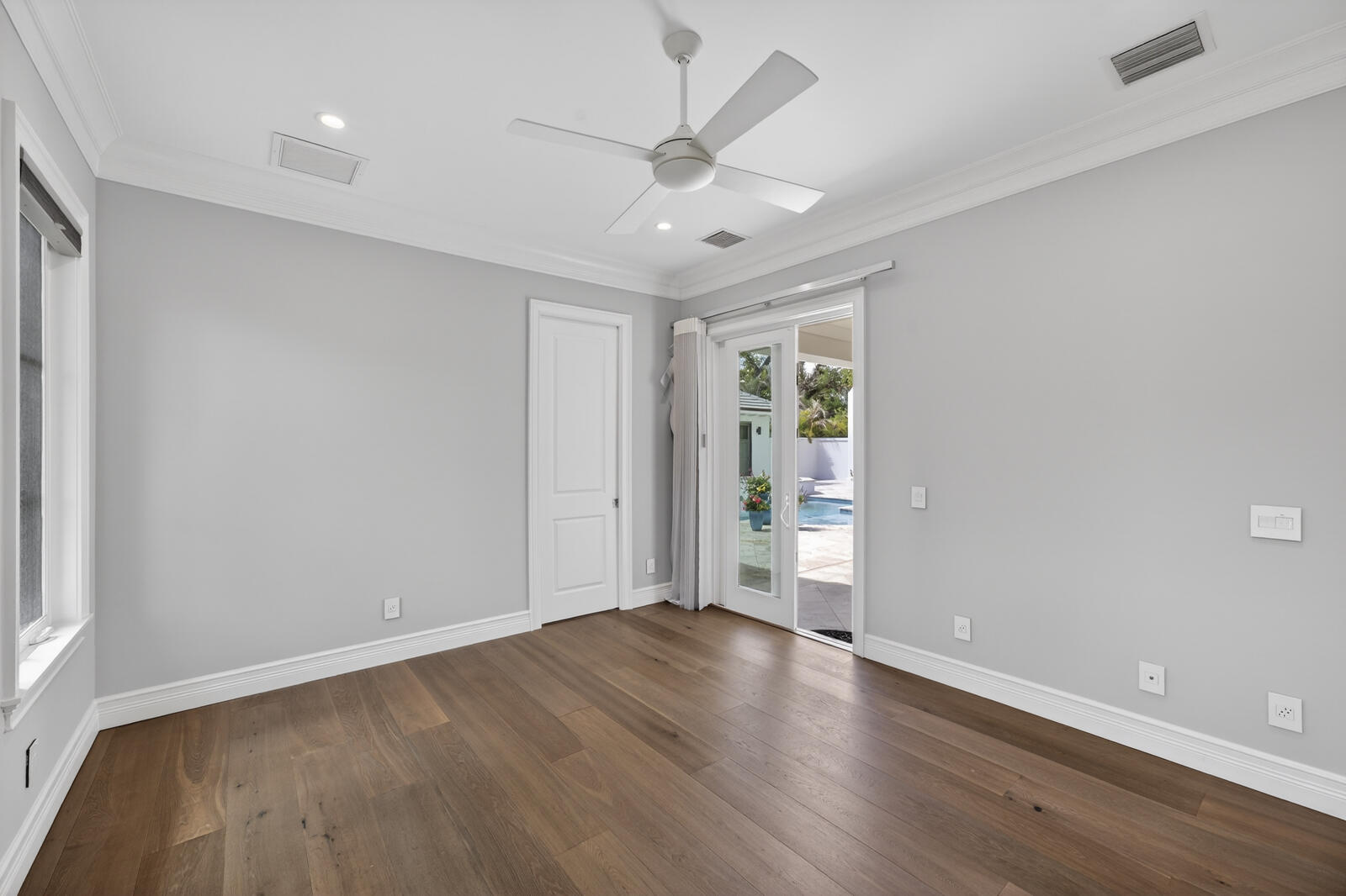 544 Live Oak Vero Beach, FL 32963