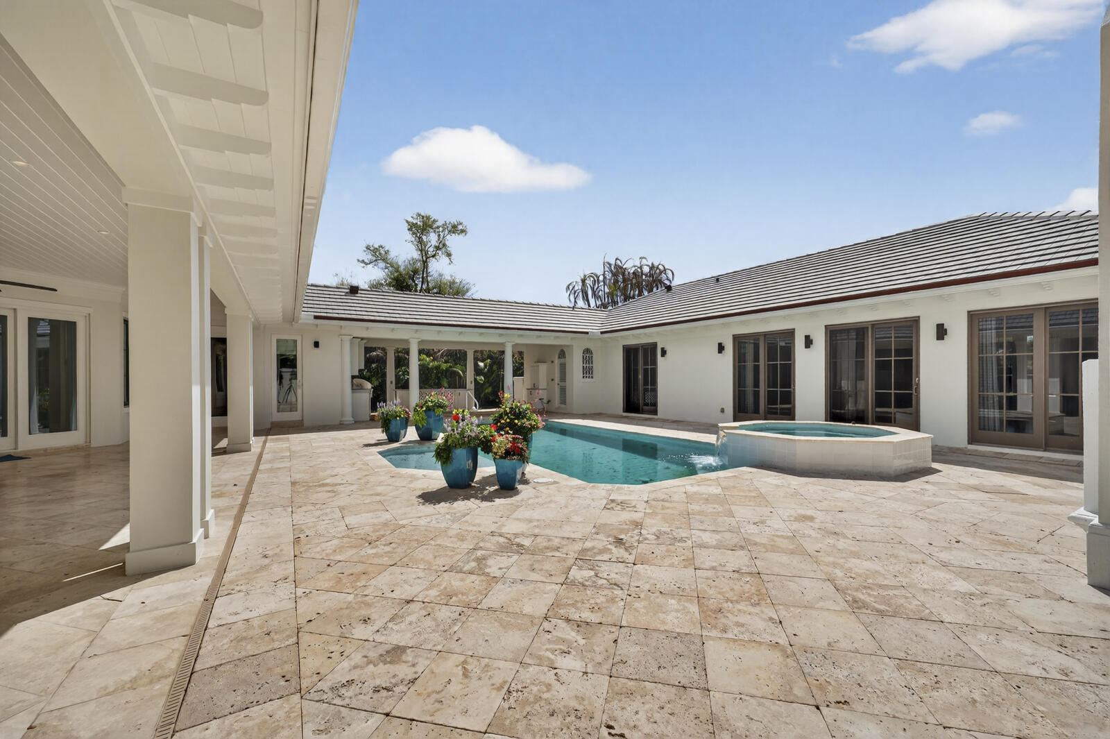 544 Live Oak Vero Beach, FL 32963