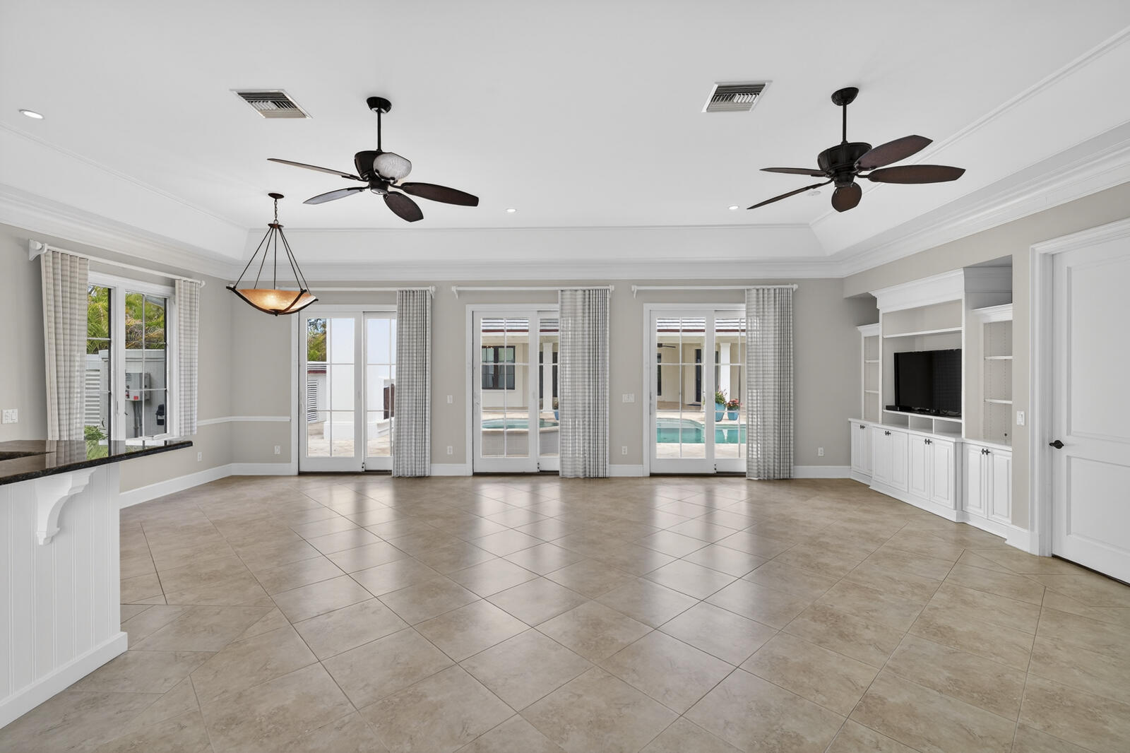 544 Live Oak Vero Beach, FL 32963