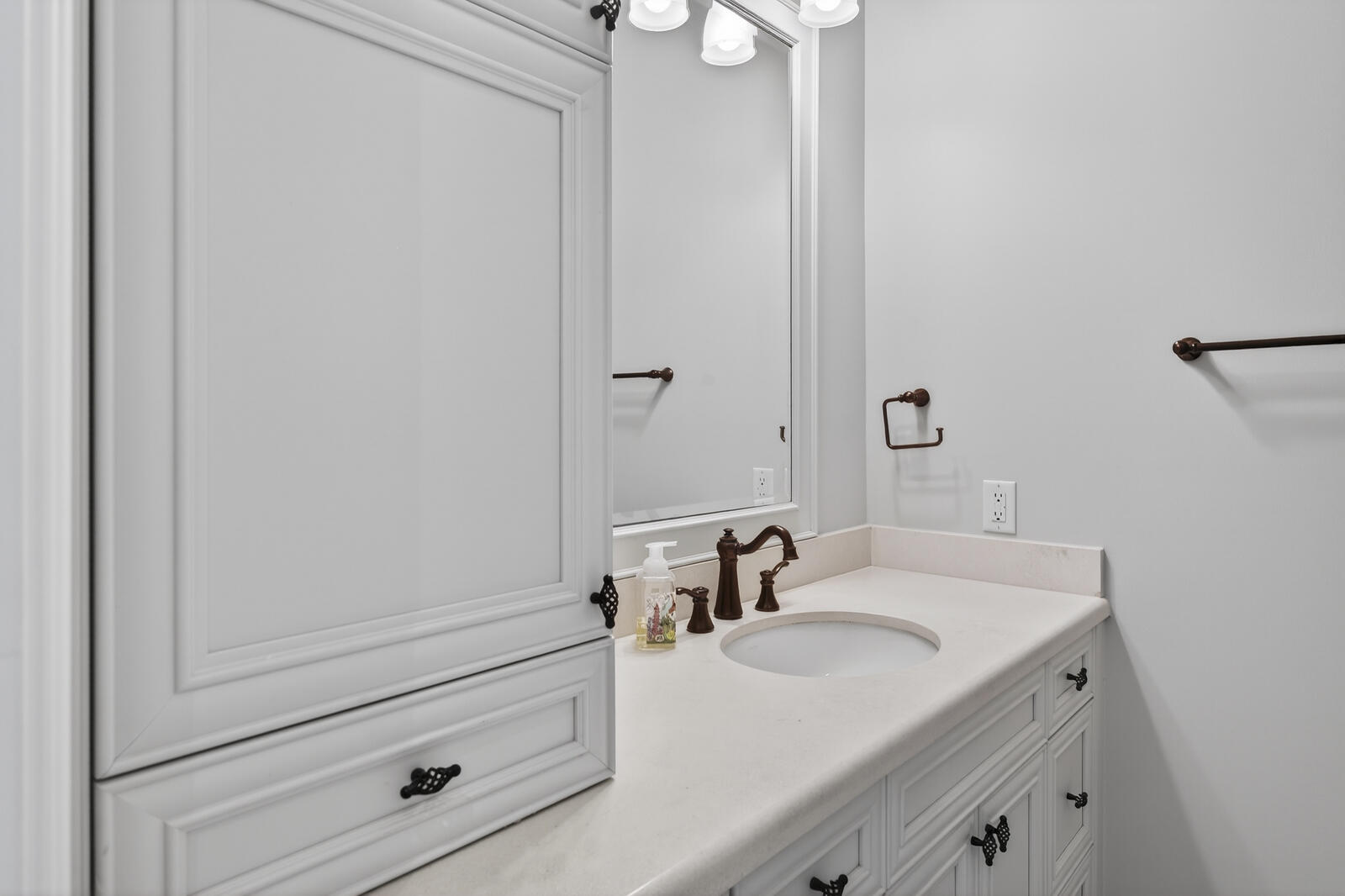 544 Live Oak Vero Beach, FL 32963