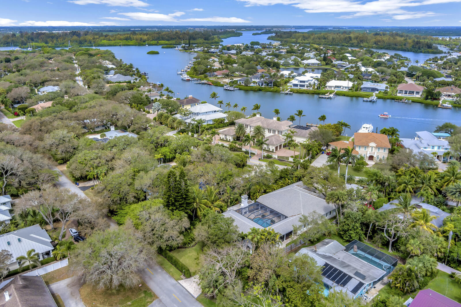 544 Live Oak Vero Beach, FL 32963