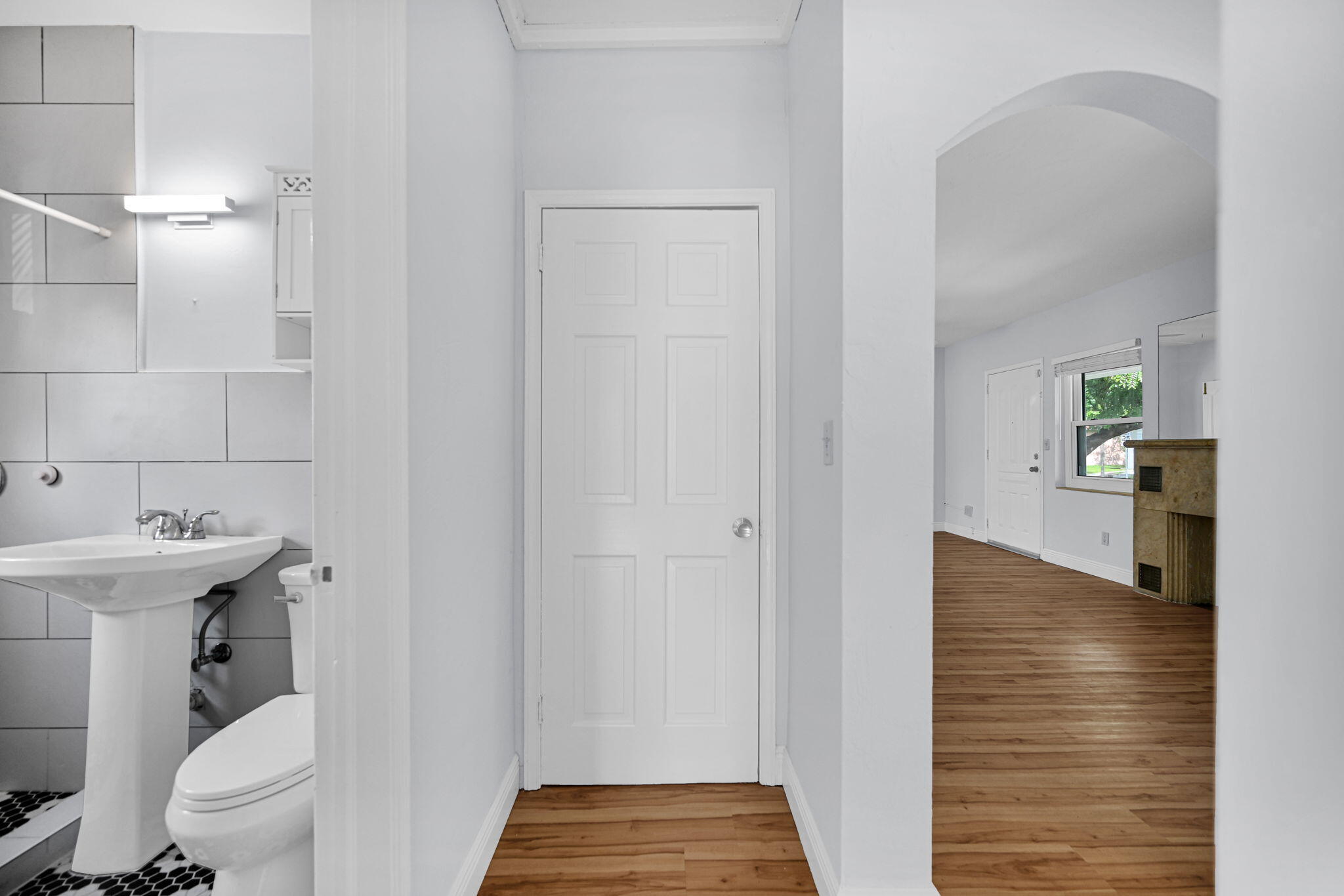 2200 SW 23rd Miami, FL 33145